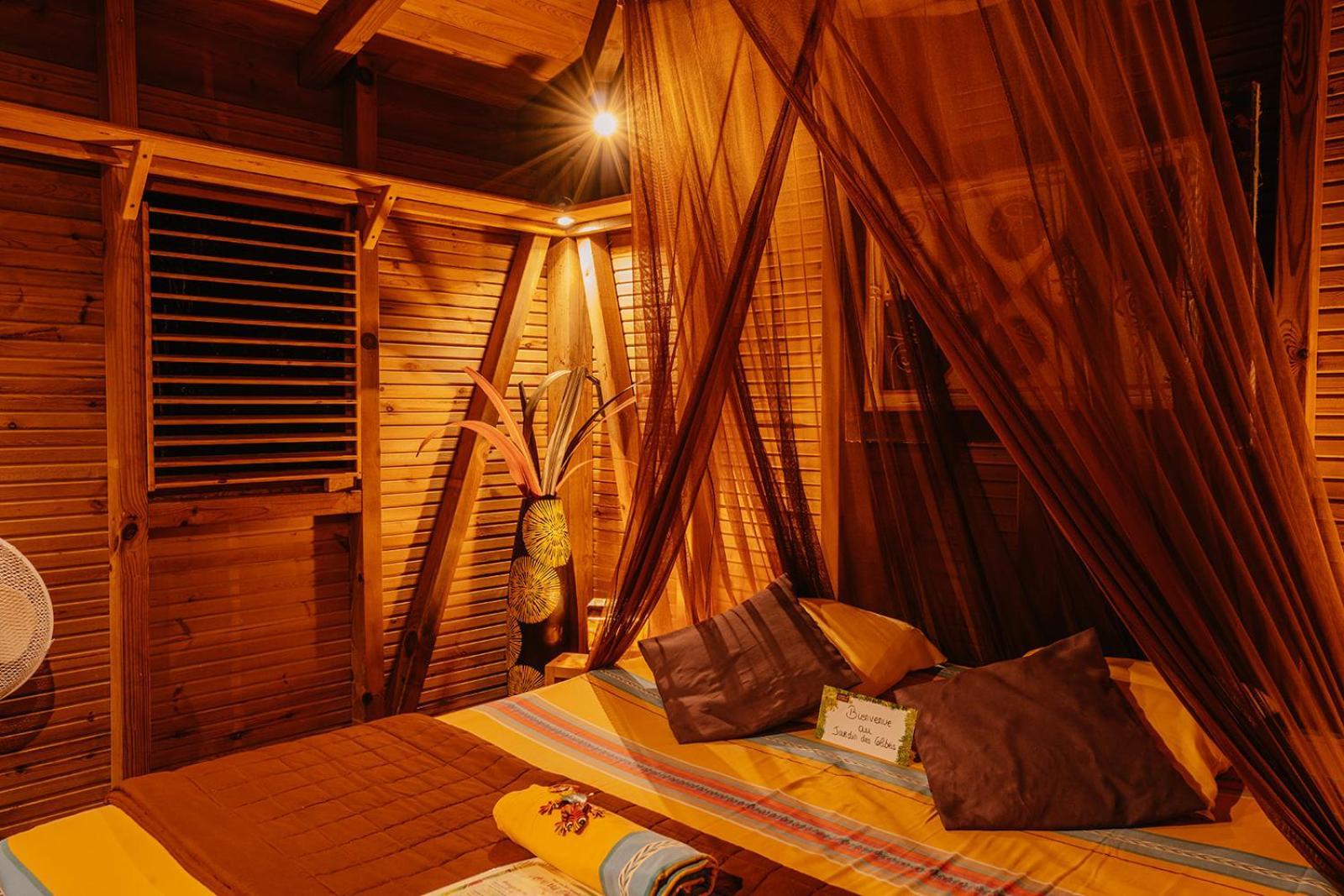 Au Jardin Des Colibris Ecolodge&Spa Deshaies Εξωτερικό φωτογραφία