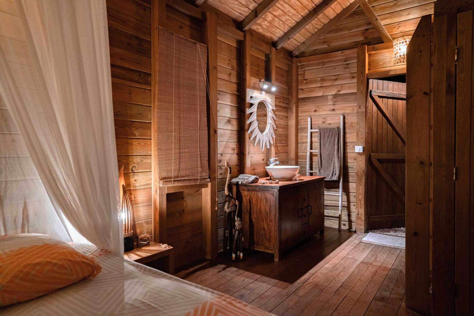 Au Jardin Des Colibris Ecolodge&Spa Deshaies Εξωτερικό φωτογραφία
