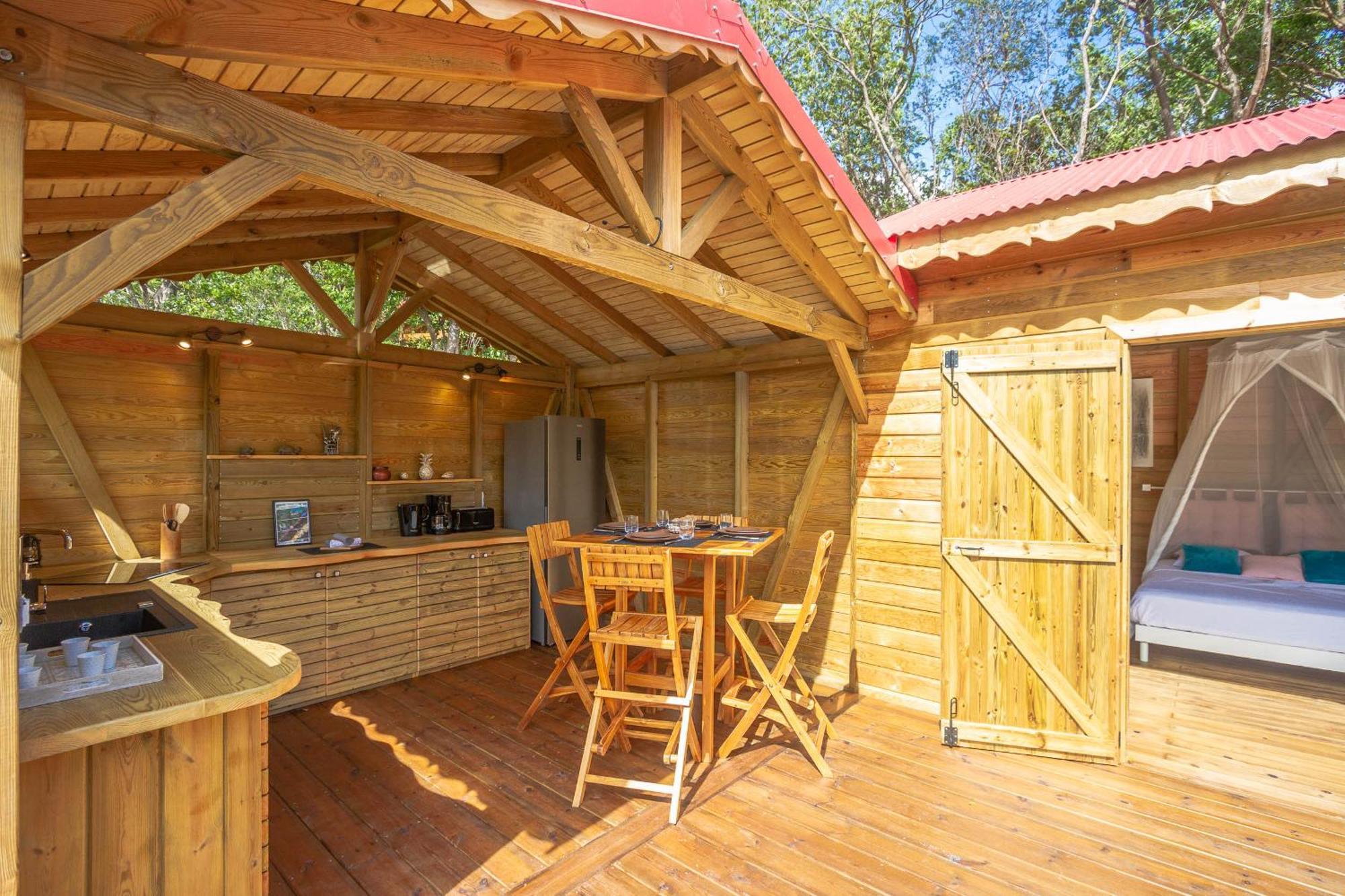 Au Jardin Des Colibris Ecolodge&Spa Deshaies Εξωτερικό φωτογραφία